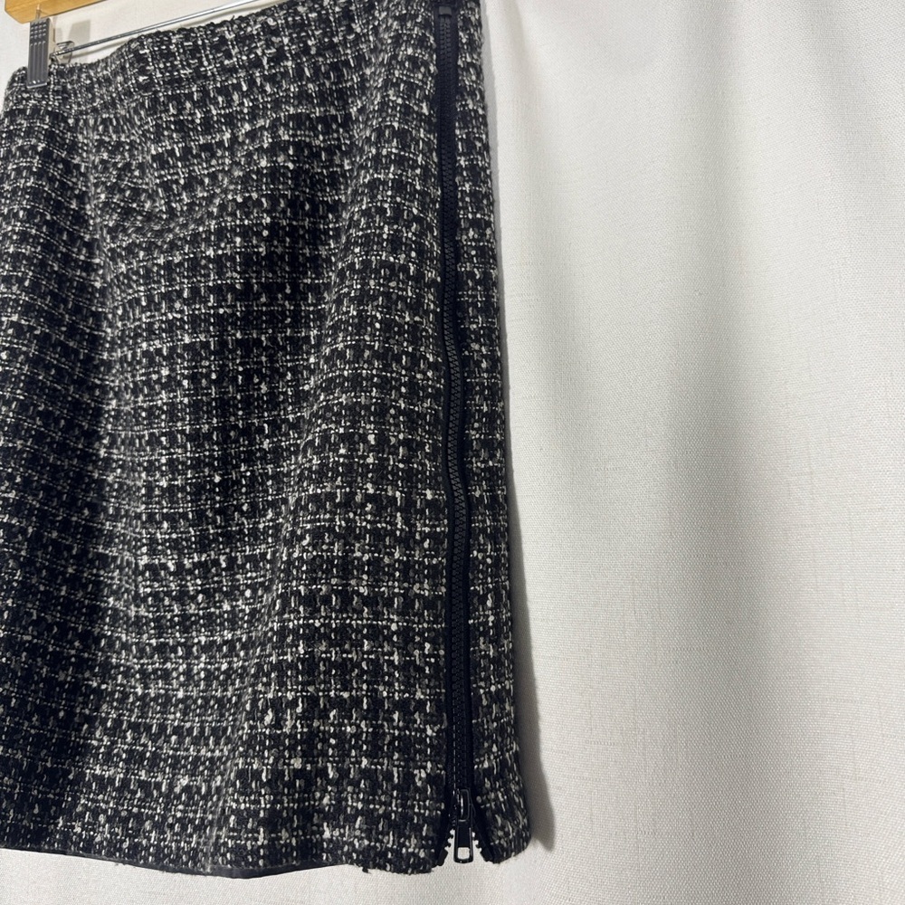 Laundry By Shelli Segal Black and White Tweed Skirt Suit Set - Picture 7 of 12